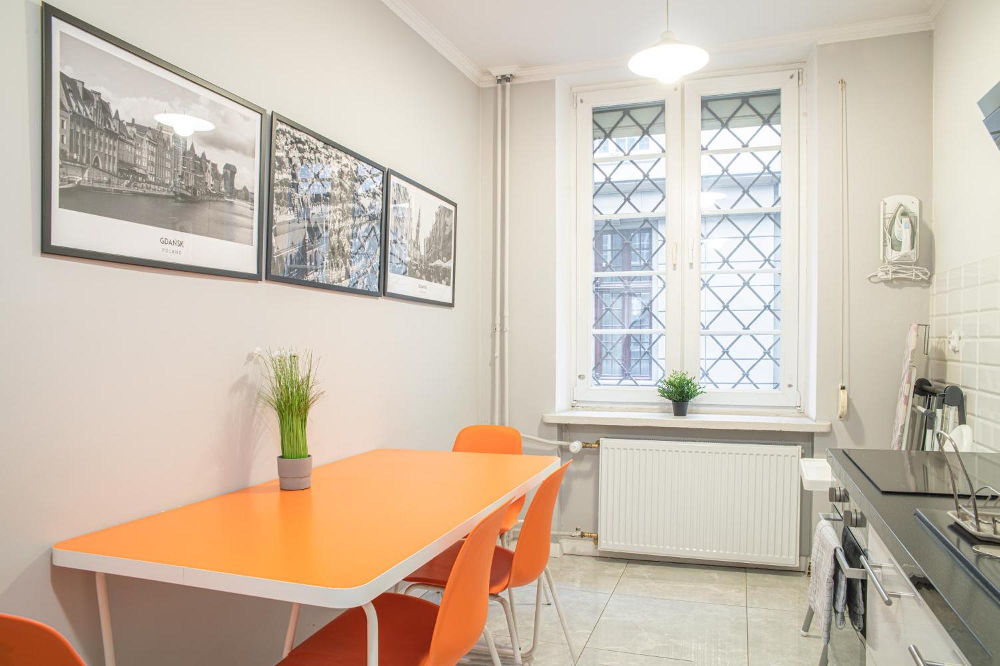 Lily Apart - Private Rooms In The Old Town 그단스크 외부 사진